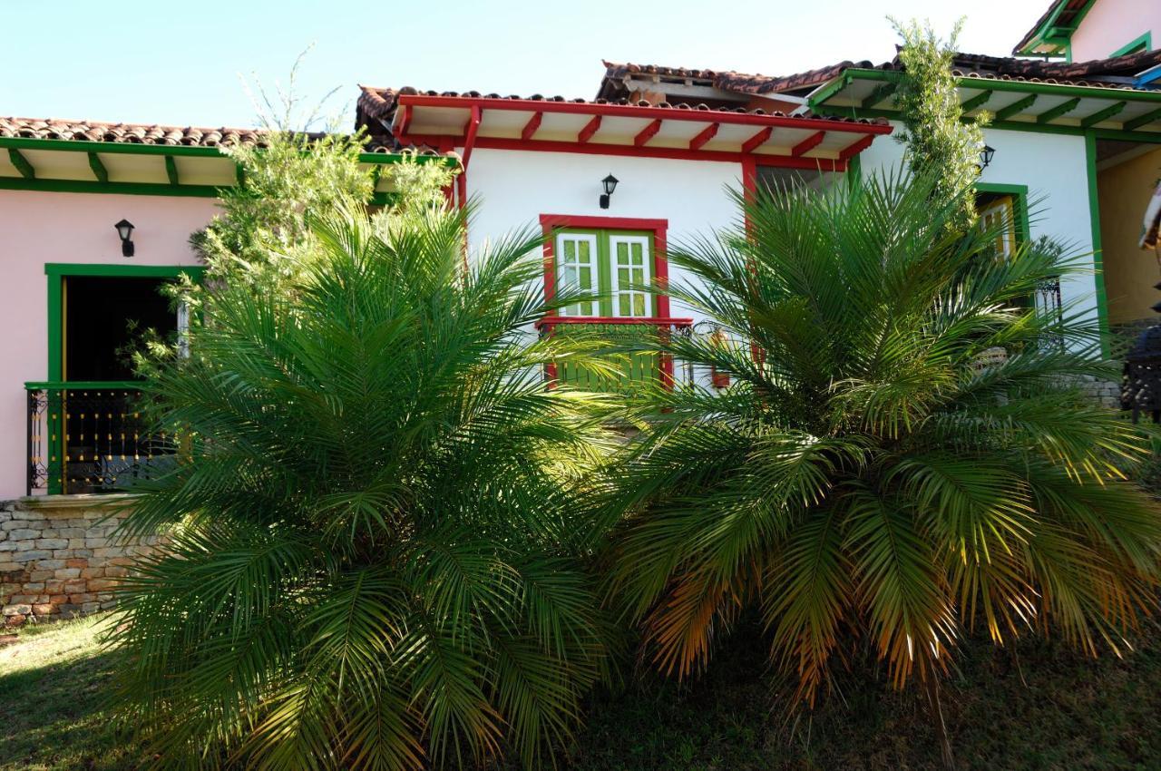 Pousada Vila Mineira Lavras Novas Exterior photo